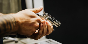 Justiça condena dois homens por roubo a casal com cárcere privado em Guaramirim