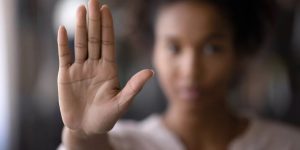 Assédio sexual nas universidades expõe falhas no combate à violência contra mulheres