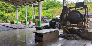 Fábrica de artefatos de cimento utiliza mão de obra prisional para atender obras públicas e famílias em vulnerabilidade em Jaraguá do Sul
