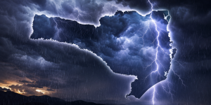 Frente fria traz risco de temporais para Santa Catarina entre terça e quarta-feira