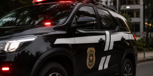 Suspeito de integrar facção criminosa morre em confronto com a Polícia Civil em Garuva