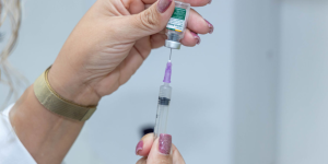 Santa Catarina registra baixa adesão à segunda dose da vacina contra a dengue; Jaraguá do Sul já aplicou mais de 45 mil doses desde 2025