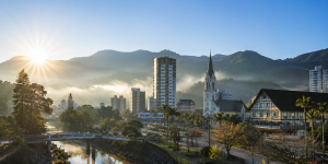 Frente fria aumenta risco de temporais em Santa Catarina entre sexta e sábado