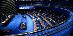 Fim da escala 6×1 pode ser votado pelo Senado em agosto