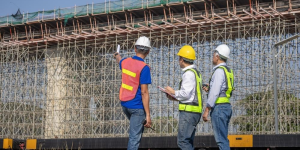 Atividade da construção civil recua em agosto e setor registra piora nas expectativas