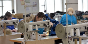 Projeto prevê benefícios para empresas afetadas por redução da jornada de trabalho para 40 horas semanais