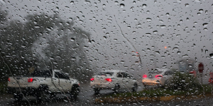 SC terá fim de semana com temporais, chuva intensa e queda nas temperaturas