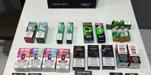PM apreende cigarros eletrônicos durante averiguação em conveniência de Jaraguá do Sul