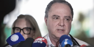 Médico diz que Lula retirou lesão e deve repousar nos próximos dias