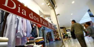 Maioria dos catarinenses pretende presentear no Dia dos Pais, aponta pesquisa do Procon