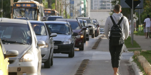 Senado analisa regras nacionais para circulação de patinetes elétricos; Jaraguá do Sul já possui legislação específica