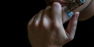 Santa Catarina reduz número de fumantes, mas acende alerta para aumento do uso de cigarros eletrônicos entre jovens