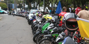 Número de motociclistas de aplicativos quase dobra no Brasil; veja os números de Jaraguá do Sul