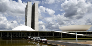 Eleições renovam 54 cadeiras do Senado e ampliam presença feminina na Casa a partir de 2027