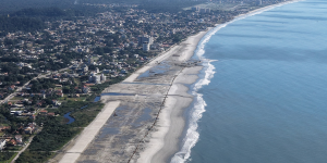 Obra de alargamento da Praia de Itapoá é concluída após uso inédito de sedimentos de dragagem portuária