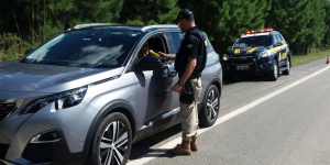 Três pessoas morrem e mais de 100 ficam feridas nas rodovias federais de SC durante o feriado da Independência