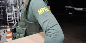 Megaoperação interestadual cumpre 320 ordens judiciais contra núcleo de facção criminosa com atuação em Santa Catarina