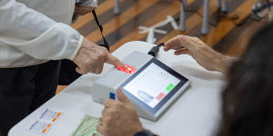 Quem não votou no primeiro turno pode votar normalmente no segundo