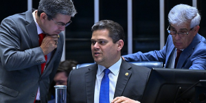 PEC que prevê fim da escala 6×1 começa a ser discutida no Plenário do Senado