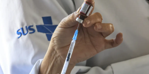Anvisa amplia uso de vacina contra meningite para bebês a partir de seis semanas