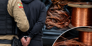 Homem é preso com cerca de 150 quilos de cobre sem comprovação de origem em Jaraguá do Sul