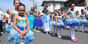 [FOTOS] Desfile encanta Guaramirim e traz magia do Natal à cidade