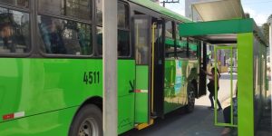 Vereador propõe Wi-Fi gratuito e USB nos ônibus em Jaraguá do Sul