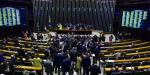 Sete deputados de Santa Catarina não assinaram pedido de impeachment de Lula