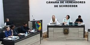 Schroeder: Vereadores arquivam denúncia contra o prefeito Jair Bridaroli