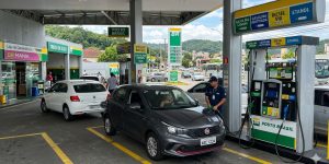 Sindicato dos Postos emite nota e descarta falta de combustível