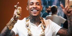 MC Poze tem casa invadida e é mantido refém por criminosos encapuzados no Rio